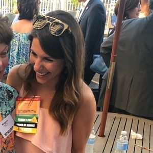 Meet your Posher, Helen